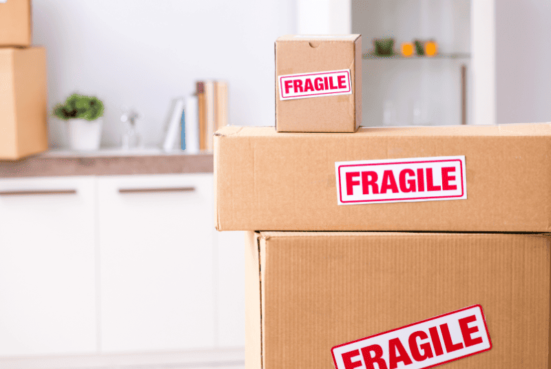 Majesty Moving fragile boxes 